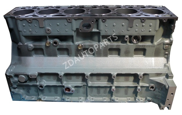 04282825 CRANKCASE 