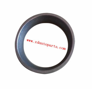 04900636 VALVE SEAT INSERT