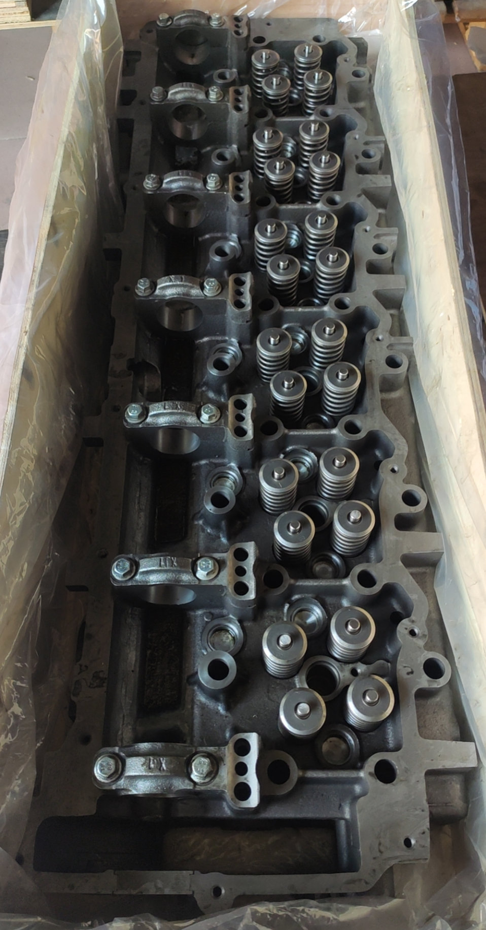 MM800000-PJGG CYLINDER HEAD 