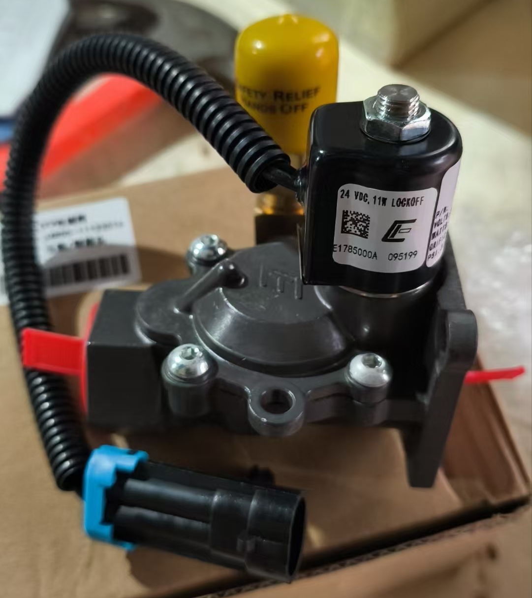 J4R00-1113301A CFV SOLENOID